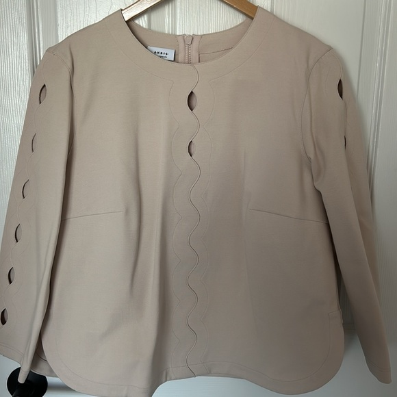 Two-piece blush top and skirt - Picture 2 of 9